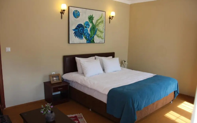 Utopia Lodge Hotel