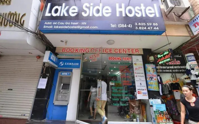 Lake Side Hostel