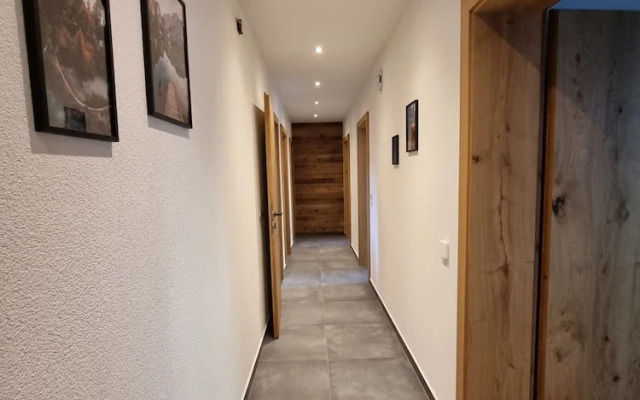 Leo See in See With 4 Bedrooms and 3 Bathrooms