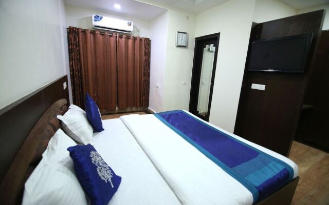 OYO 9095 Hotel Kanishka