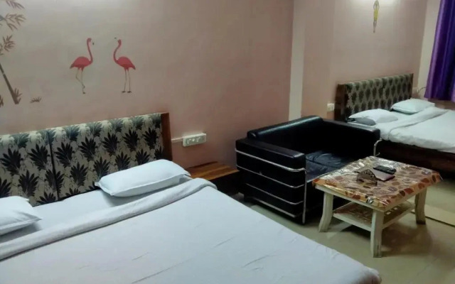 Shreenathji Inn by OYO Rooms