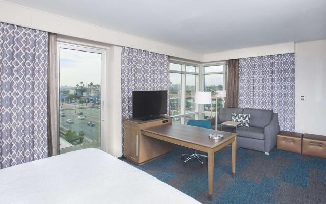 Hampton Inn & Suites LAX El Segundo