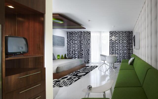 Luna2 Seminyak Bali
