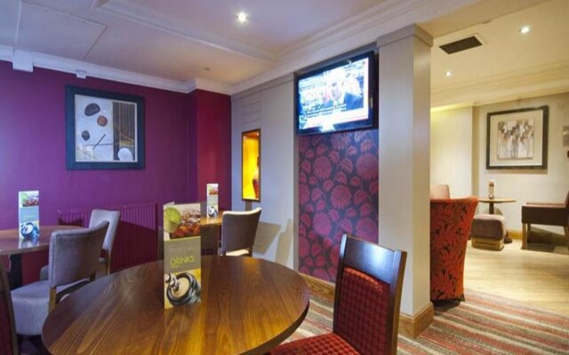 Premier Inn Glasgow Airport