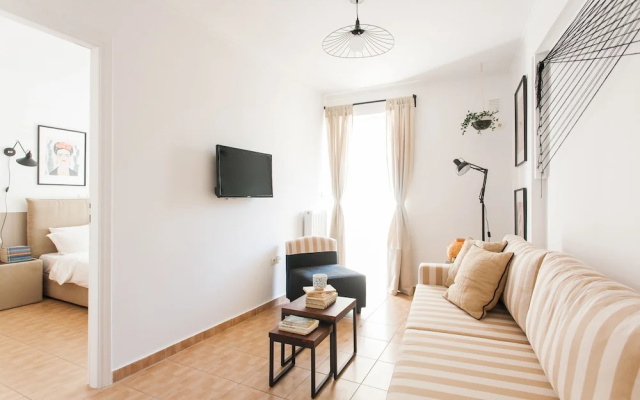 Nephiria's Boho House with Acropolis View