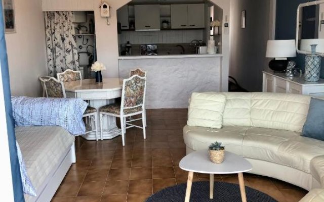 Appartement 80 m2,Port Rhodes D-2 chambres, terrasse panoramique, vue sur le canal principal d’Empuriabrava