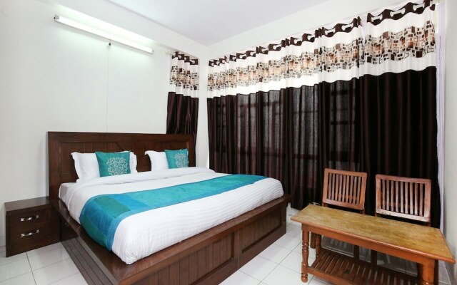 OYO 10870 Home 3BHK Near Museum Chaura Maidaan