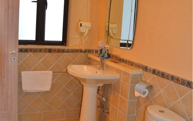 Xinzhong Hotel
