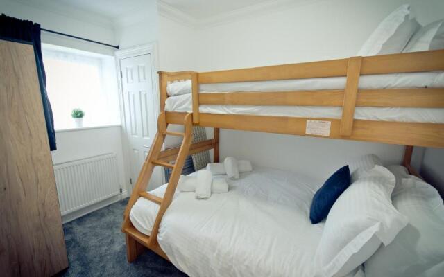Top View 2 Bedroom Apartments Plymouth
