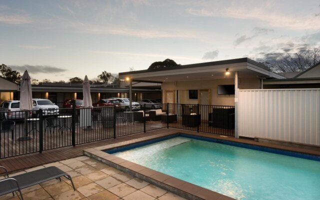 New Crossing Place Motel