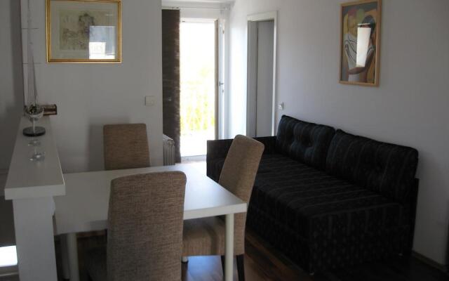 Apartment S