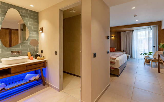 Minos Ambassador Suites & Spa - Adults only