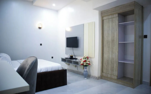 Kyeston Apartment