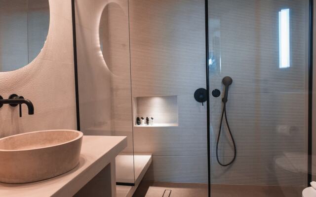 North Wind Luxury Suites