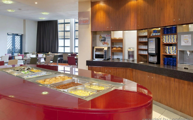 Holiday Inn Express London City by IHG