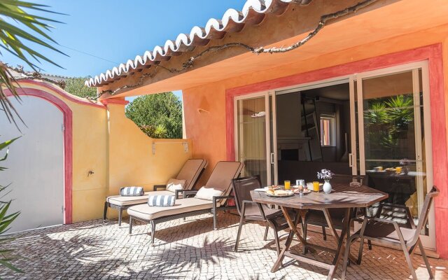 Costa D’Oiro Ambiance Village