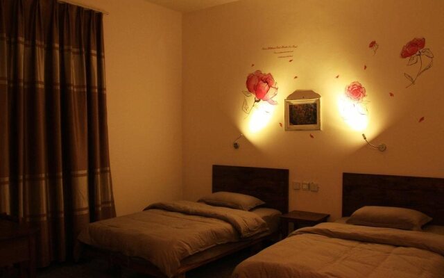 Wind's Whisper Inn Yuanyang