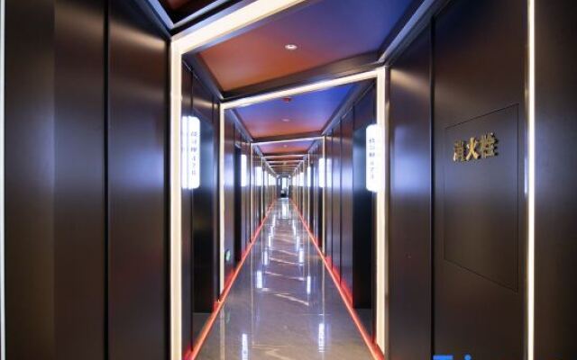 Timo Game Hostel (Nanjing Hunan Road Shiziqiao Pedestrian Street)