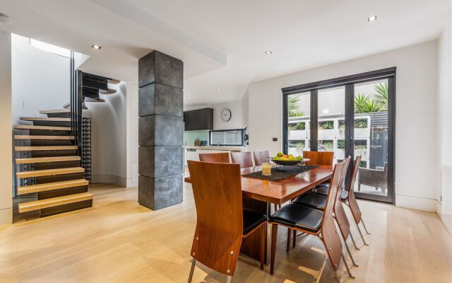 Luxury Designer Townhouse Parking