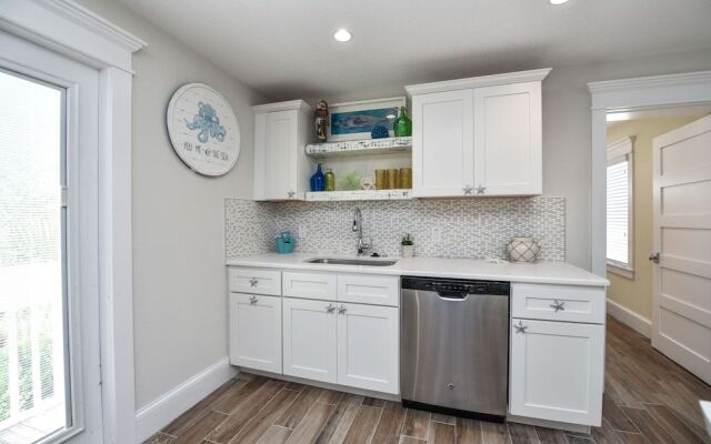 The Daiquiri Deck by SKLRP