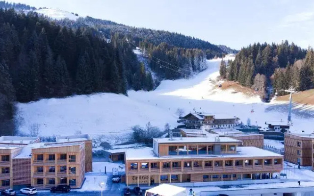 Tirol Lodge