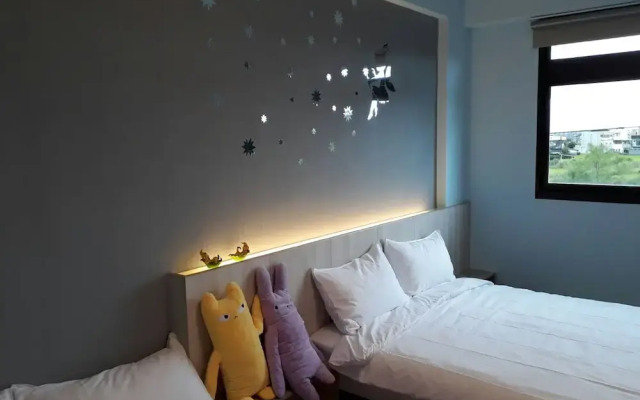 Loves Light Travel