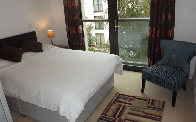 55 St James Walk