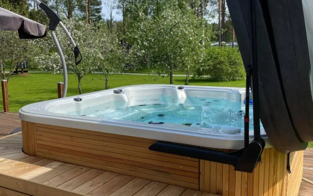 Huhtaniemen Mökkikylä