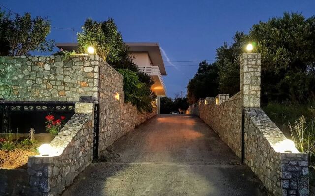 Marianos Apartments
