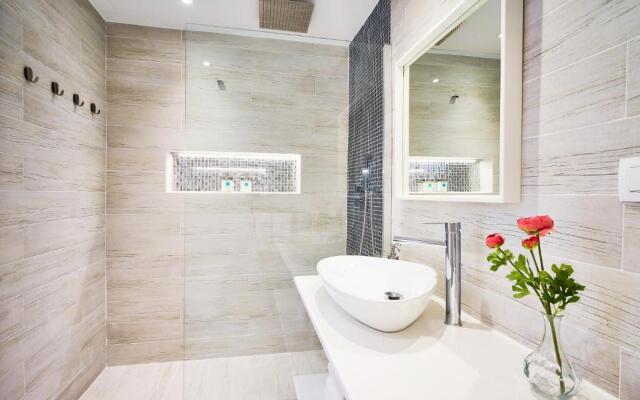 PURO BEACH. Charming apartment with jacuzzi.