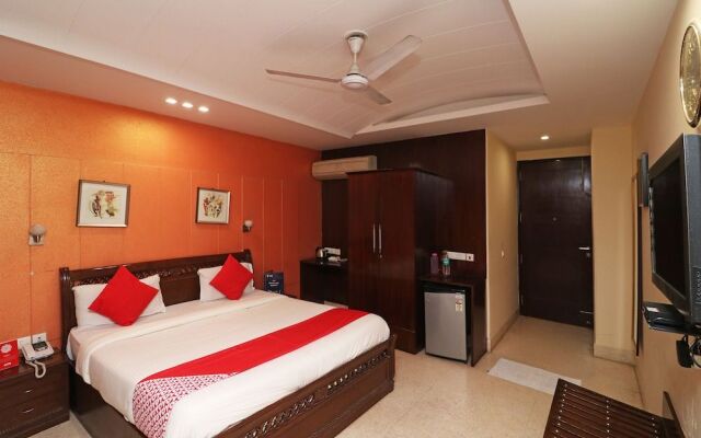 OYO 26915 Hotel North East Residency