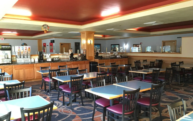 Cabot Inn & Suites