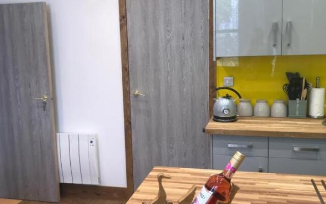 Nant Apartment - Ground Floor