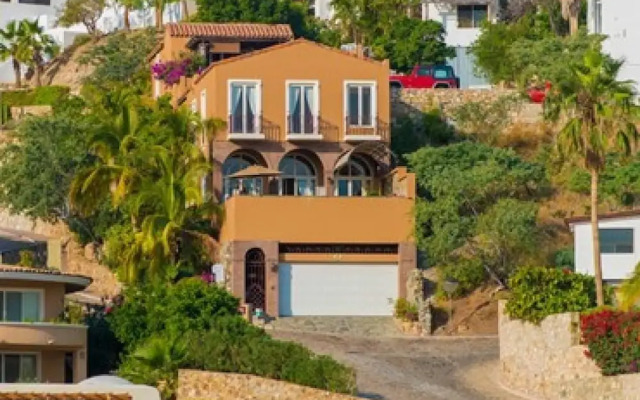 Four Bedroom Designer And Decent Villa in Mexico