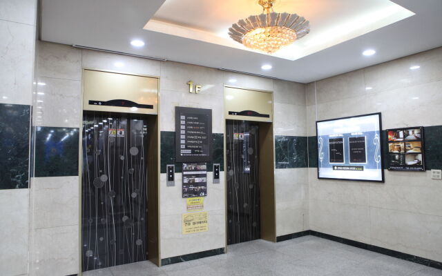 King Hotel