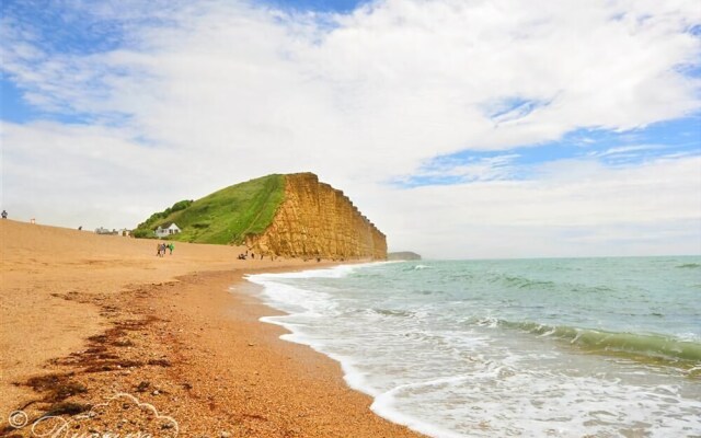 Poppas Cottage, BURTON BRADSTOCK