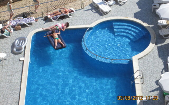 Hotel Sunny Bay
