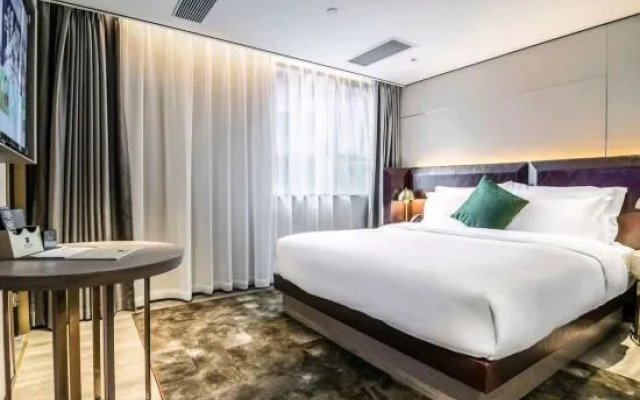 Seafarer Hotel (Guangzhou Shisanxing Square Shangxiajiu Pedestrian Street)