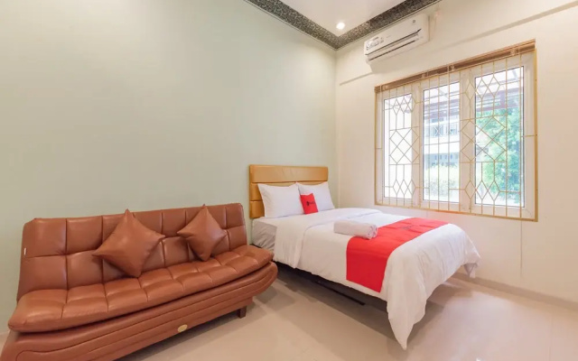 RedDoorz Plus Near Rsud Gunung Jati Cirebon