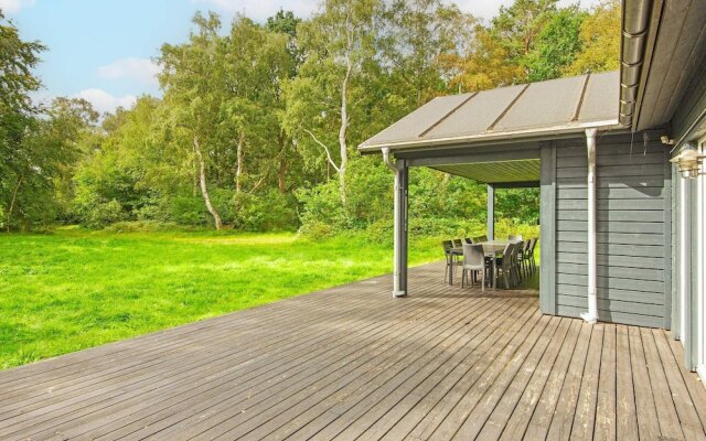 14 Person Holiday Home in Grenaa-by Traum