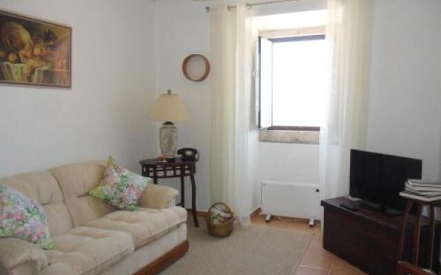 Casa Do Avô In Montejunto