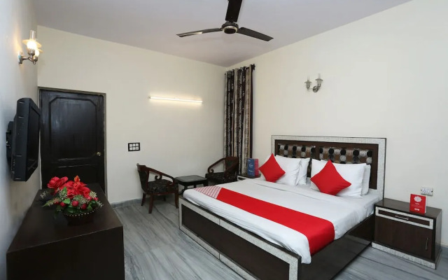 OYO 33359 Corporate Villa