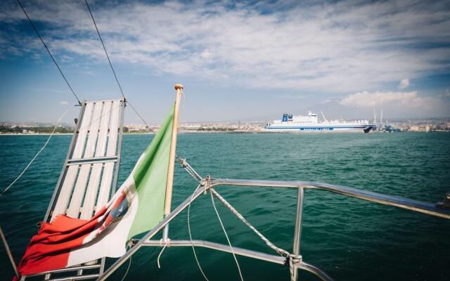 Sheliak boat and breakfast