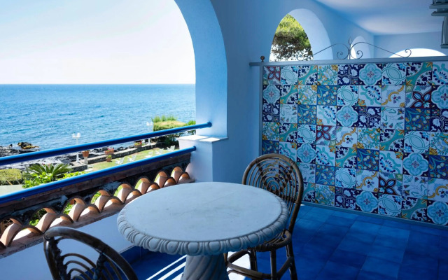 Arathena Rocks Hotel