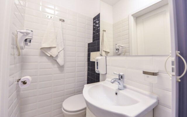 Athene Apartment - Cismigiu Gardens