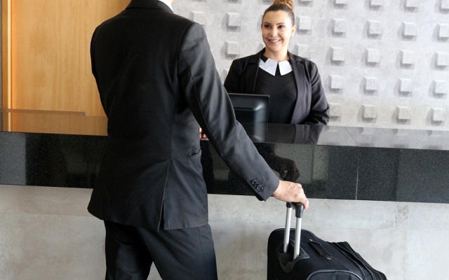 Vida Plaza Hotel
