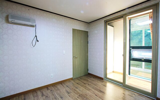 Yeongdeok Songa Pension