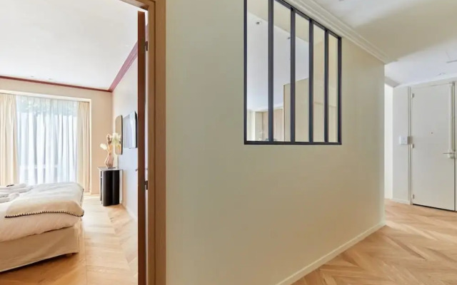 Incredible AC Apartment 3 Bedrooms Center of Paris