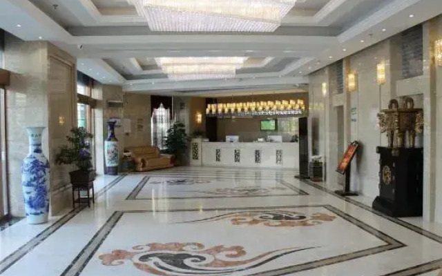 Jinzhai Greenland Jincheng Business Hotel