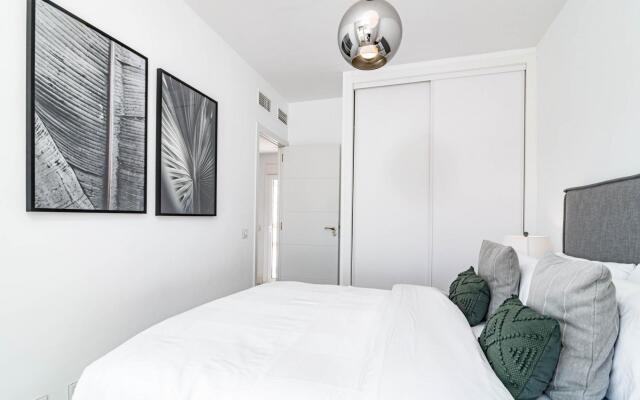 LAL- Fantastic family penthouse close to beaches